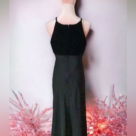 BETSY & ADAM EVENING WEAR LONG DRESS BLACK EMBROIDERY DETAIL FORMAL PROM PARTY - Picture 6 of 10